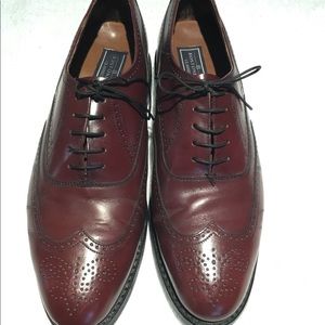 Bostonian Classic Wingtip Shoe Men 9 Burg Leather
